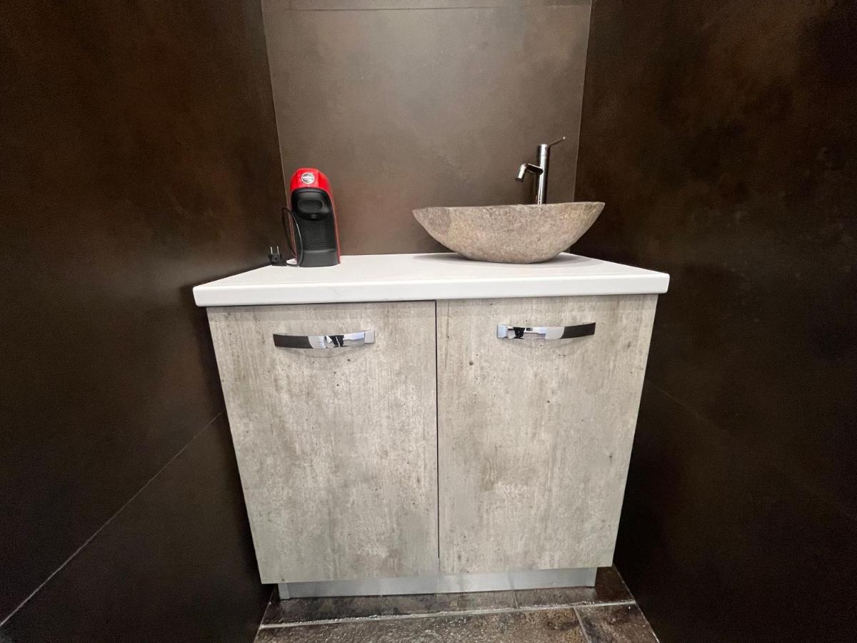 לינה וארוחת בוקר ויאסטה Relais Viesti מראה חיצוני תמונה