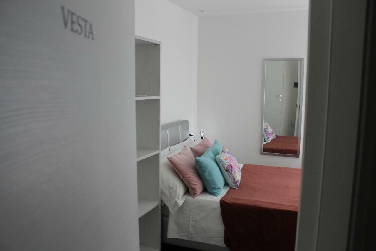לינה וארוחת בוקר ויאסטה Relais Viesti מראה חיצוני תמונה